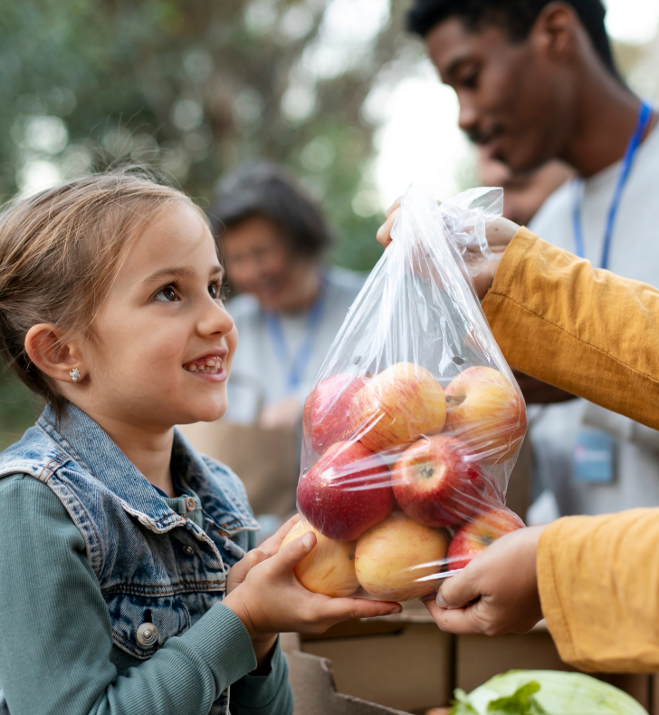 close-up-people-holding-apples-bag 1